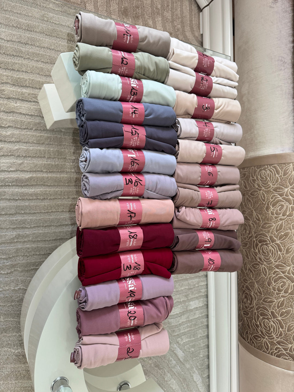 Colección completa de khimars – colores pastel y vibrantes